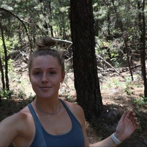 Meet your Posher, Courtney